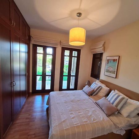 Helios Heights Spirits, Aphrodite Hills Golf Resort Kouklia Extérieur photo