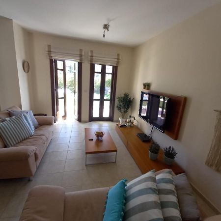 Helios Heights Spirits, Aphrodite Hills Golf Resort Kouklia Extérieur photo