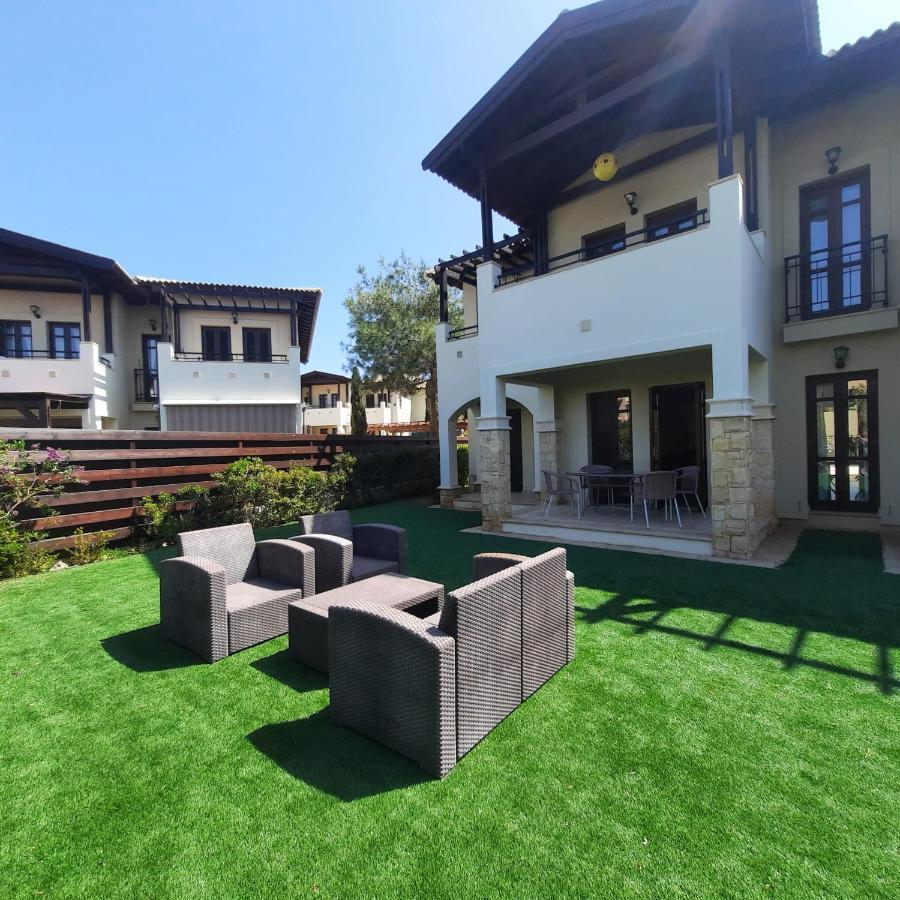 Helios Heights Spirits, Aphrodite Hills Golf Resort Kouklia Extérieur photo