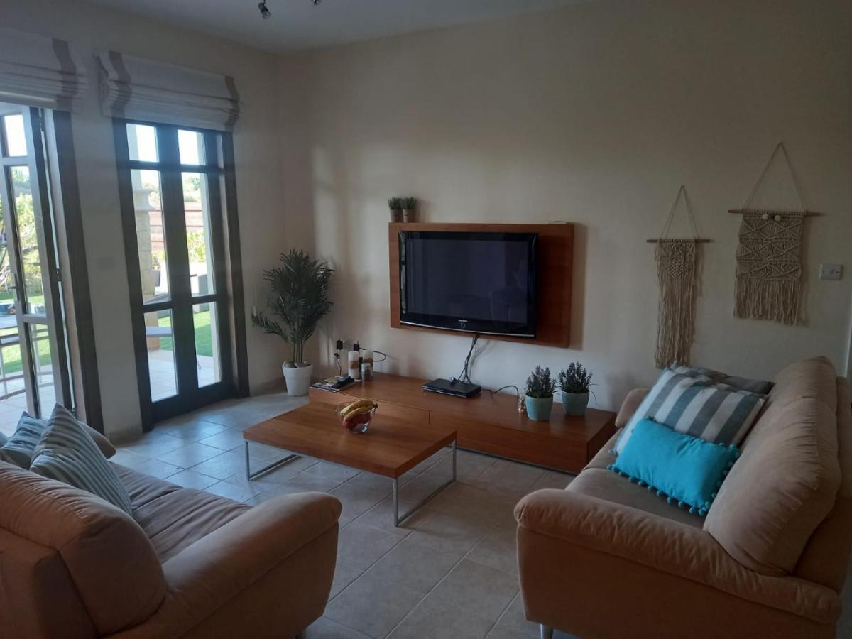Helios Heights Spirits, Aphrodite Hills Golf Resort Kouklia Extérieur photo