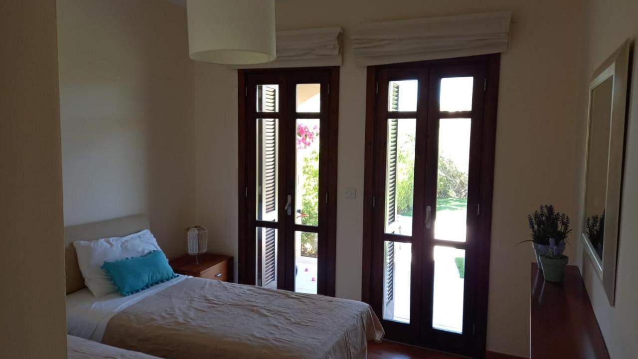 Helios Heights Spirits, Aphrodite Hills Golf Resort Kouklia Extérieur photo